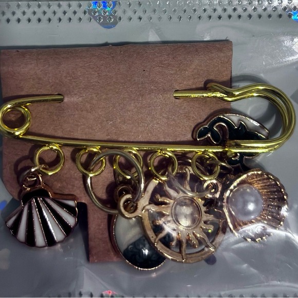 Handmade Other - Lot of 2-  Brand-New!!Handmade PIN PALS with Designs